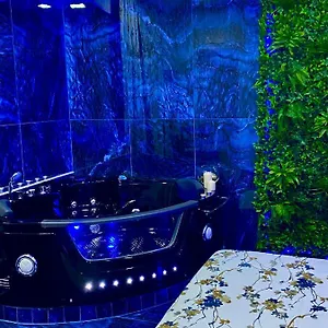 https://domus-2.hotels-amalfi.com