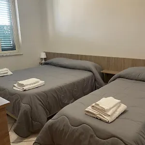 https://airport-tourists-home.catania-hotels.net
