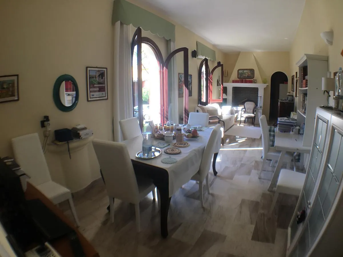 Corte Arrubia Monastir Bed & Breakfast